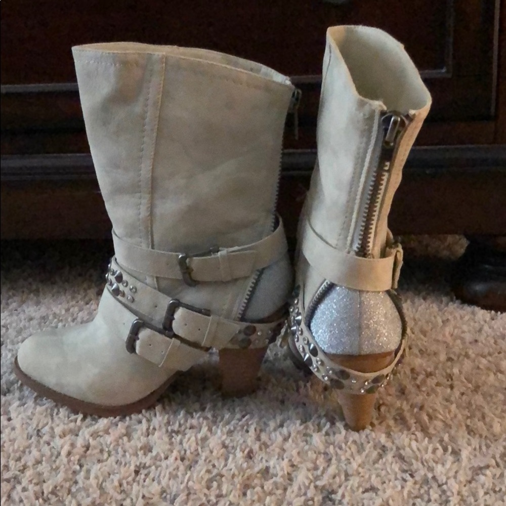Gorgeous Boots